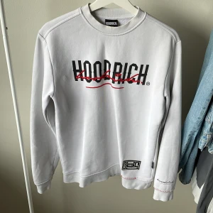 Hoodrich sweatshirt  - Säljer en hoodrich sweatshirt då jag inte använder den längre