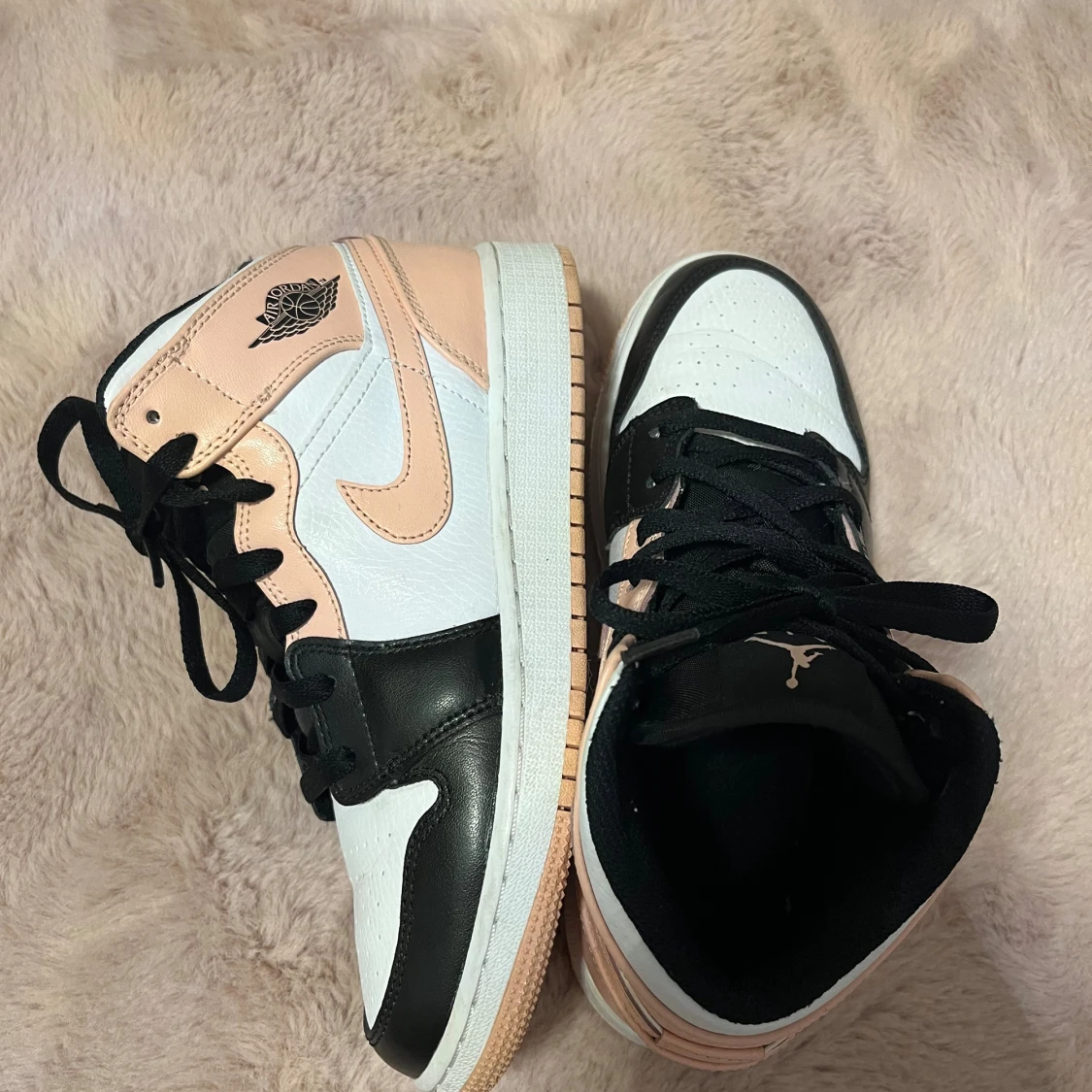 Jordan 1 crimsontint  - 3