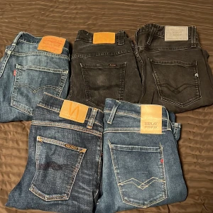 Olika jeans  - Säljer olika jeans skriv vid frågor  Skriv vilka ni vill ha  checka min profil för giveaways lanvins