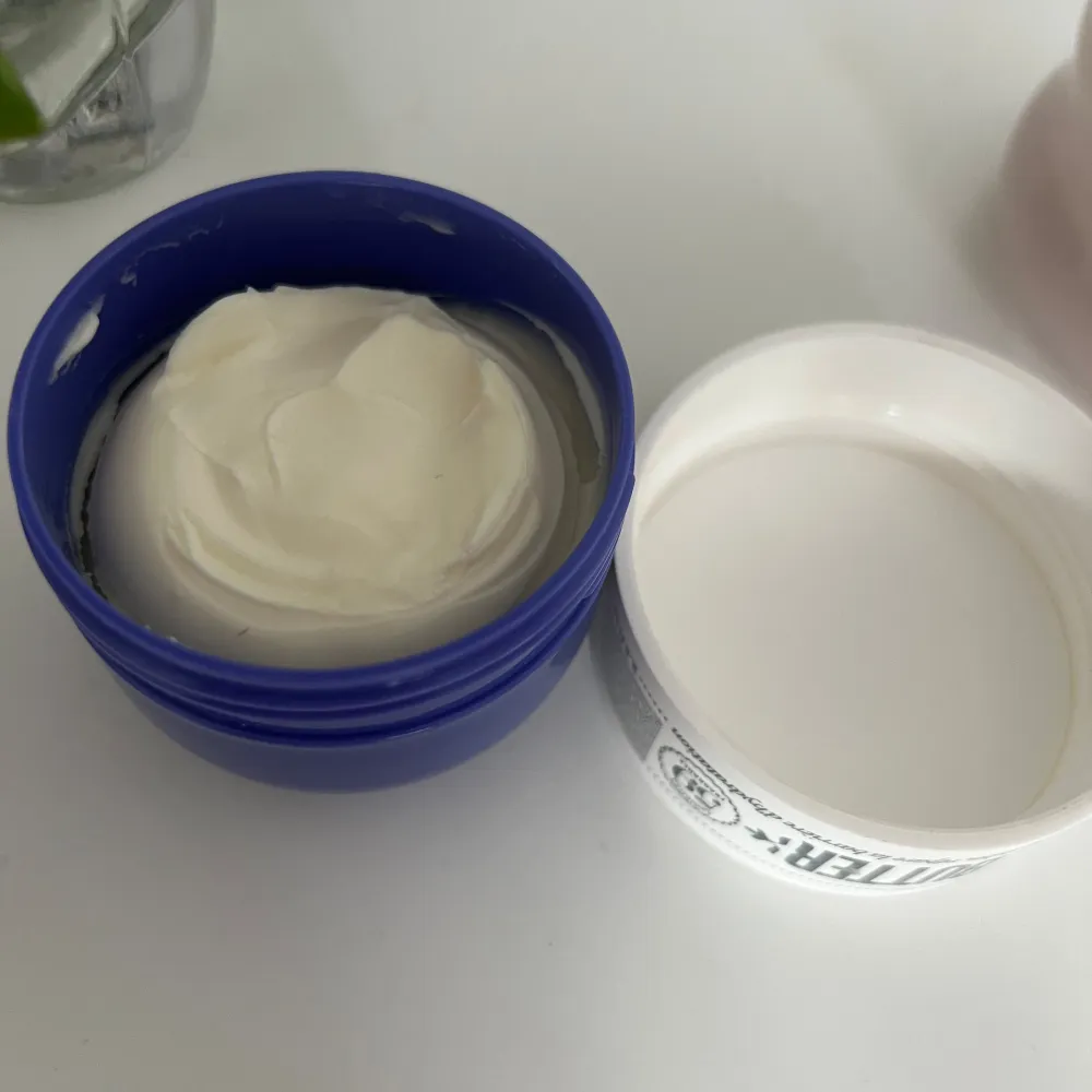 Nästan helt ny Delicia Drench Body Butter, endast provad. . Skönhet.