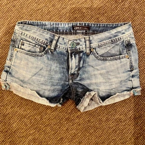 Only jeans shorts  - För små för mig just nu 💕pris kan diskuteras 