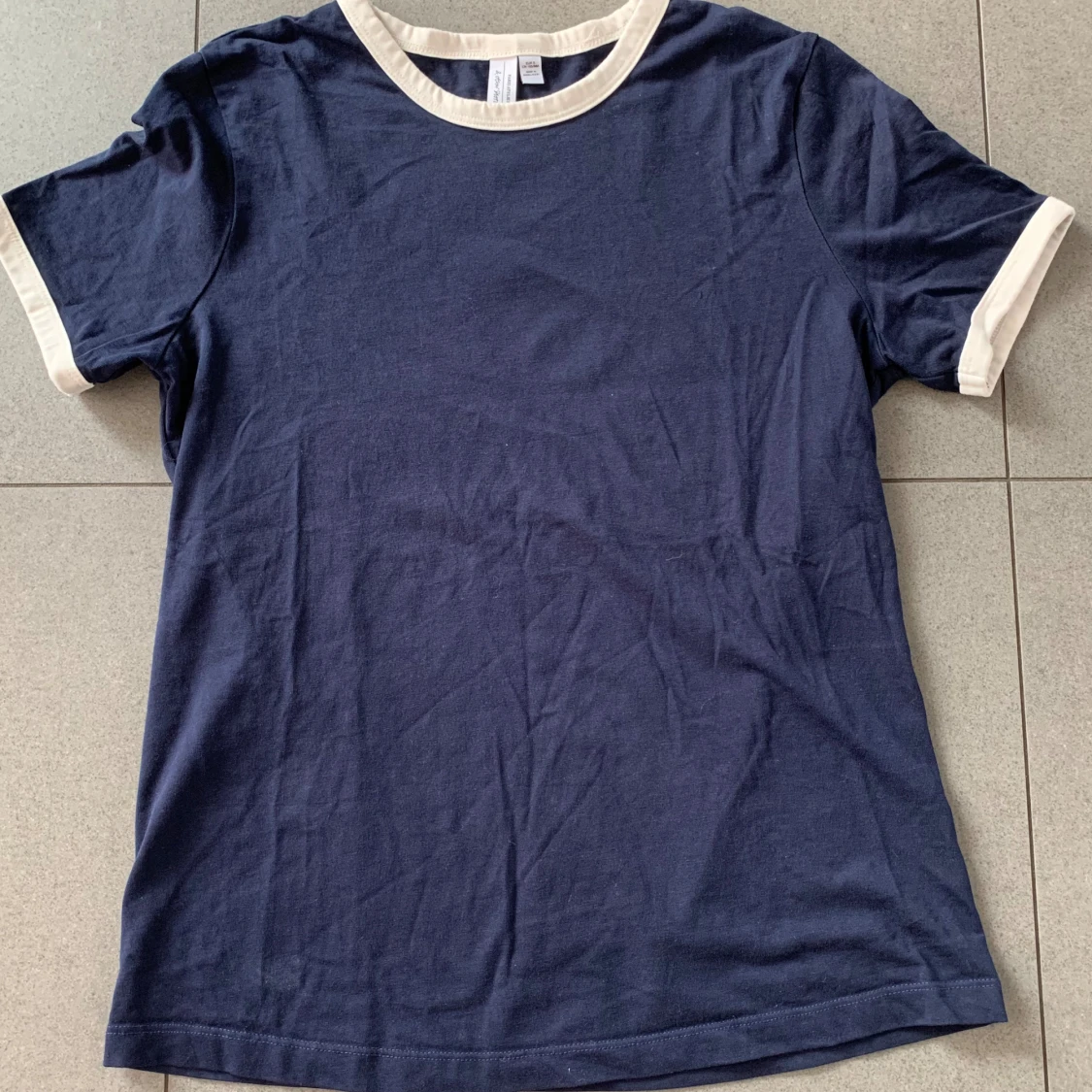 T-shirt från &other stories