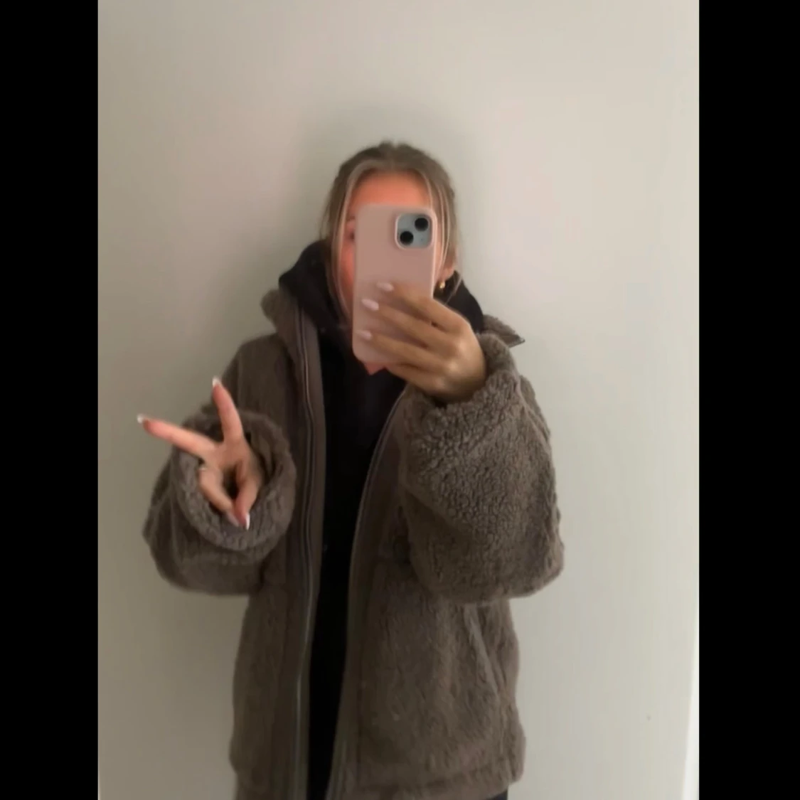 Brun teddyjacka med dragkedja