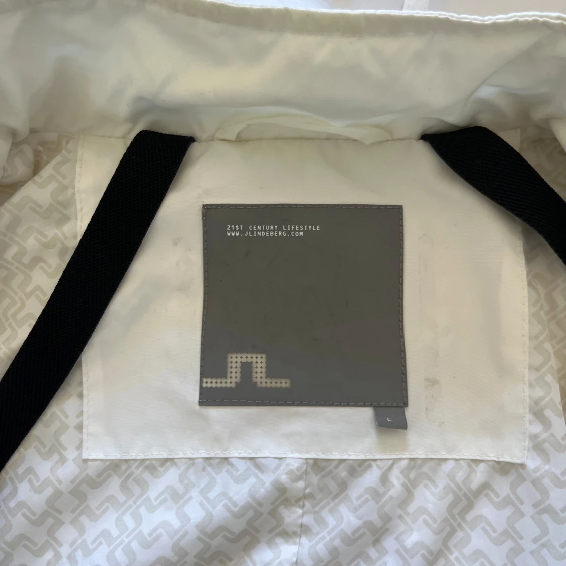 vindjacka från J.Lindeberg - 3