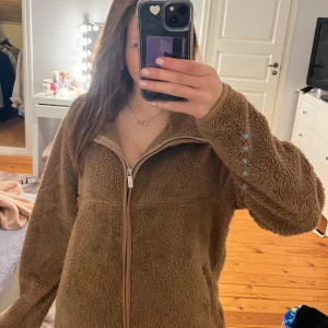 Teddyjacka🧸 - Mysig teddyjacka, Strl L men sitter som en xs/s🥰