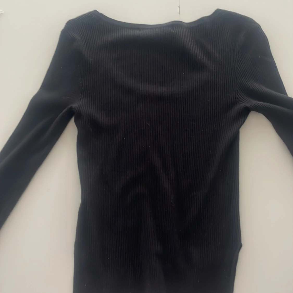 Svart långärmad tröja ifrån BIKBOK - 3