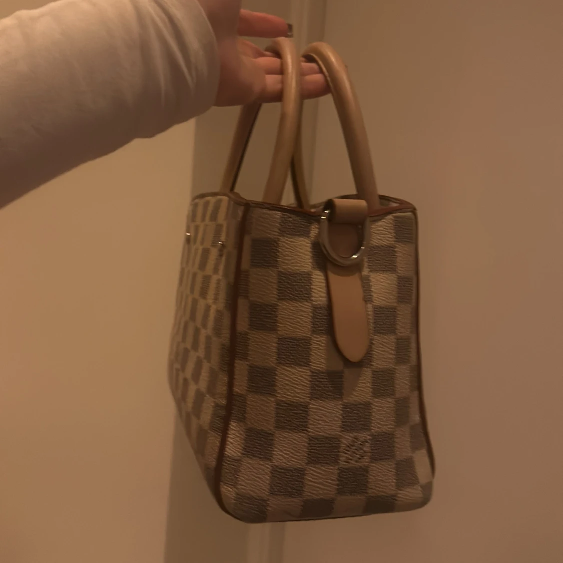 Rutig handväska - 1