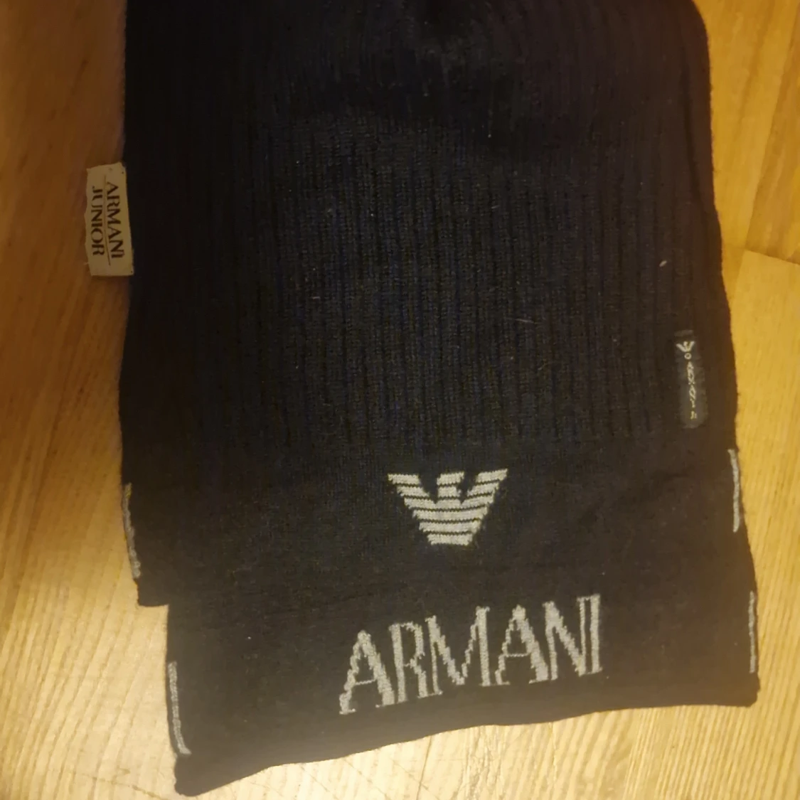 Svart halsduk från Armani - 3
