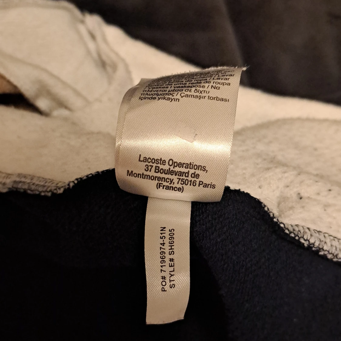 Blå och beige hoodie från Lacoste - 3