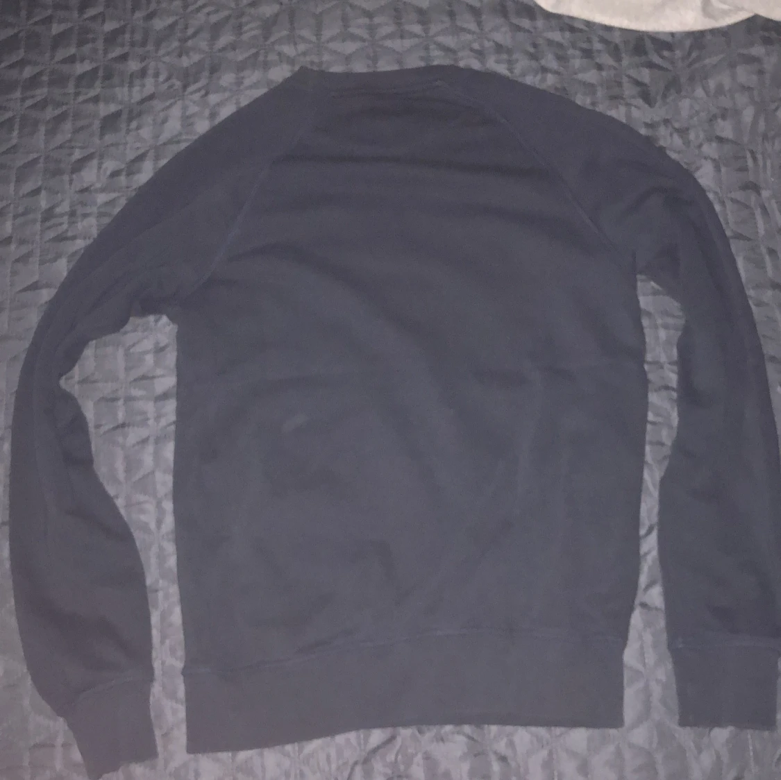 Svart tröja med Djurgården-emblem - 3