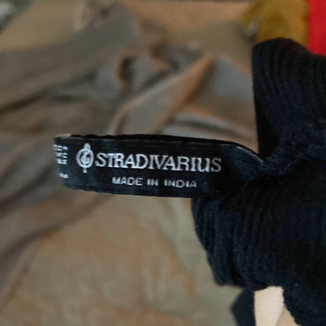 Svart långkjol från Stradivarius - 3