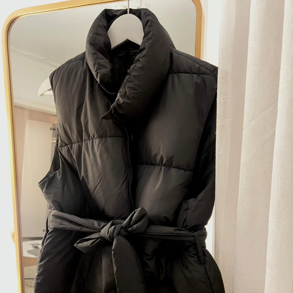 Svart väst med bälte - 2