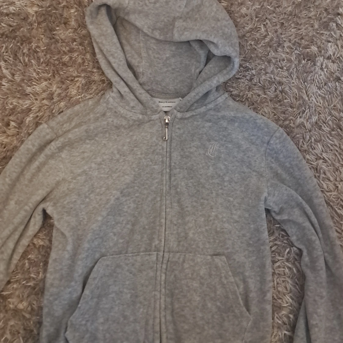 Grå hoodie från Juicy Couture