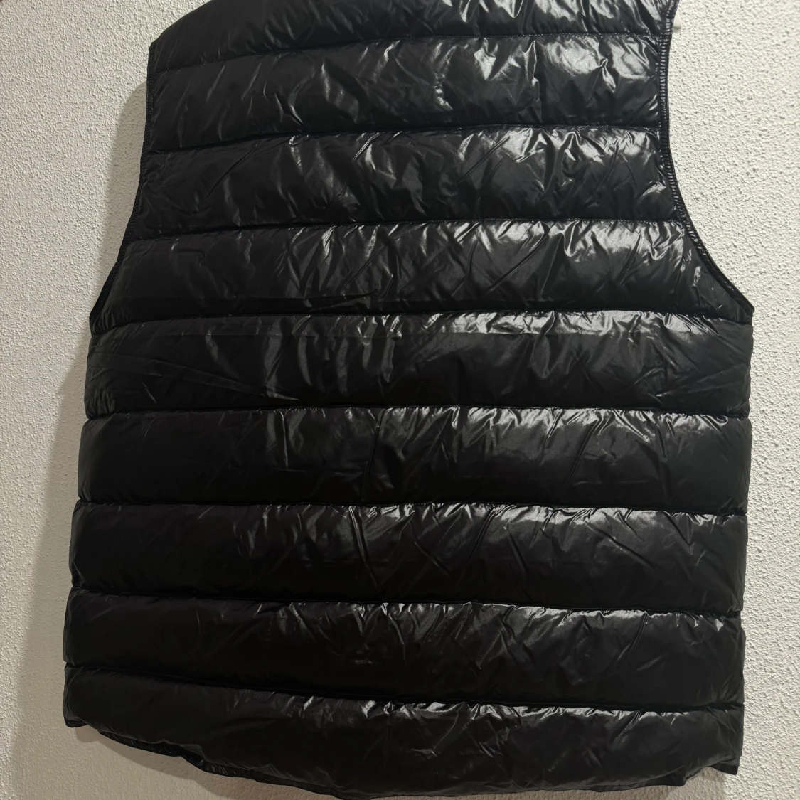 Svart dunväst från Moncler - 2