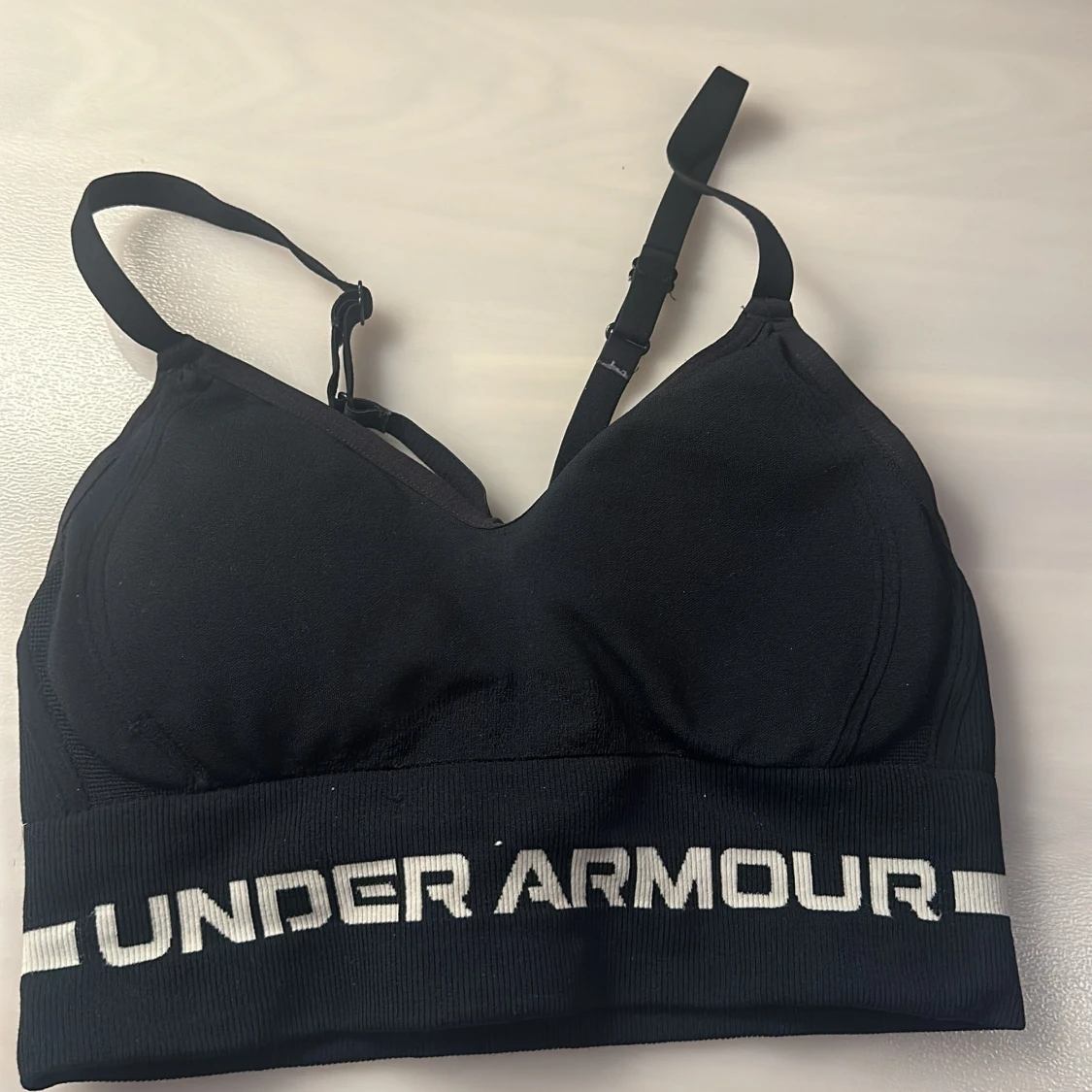 Svart sport-bh från Under Armour - 2
