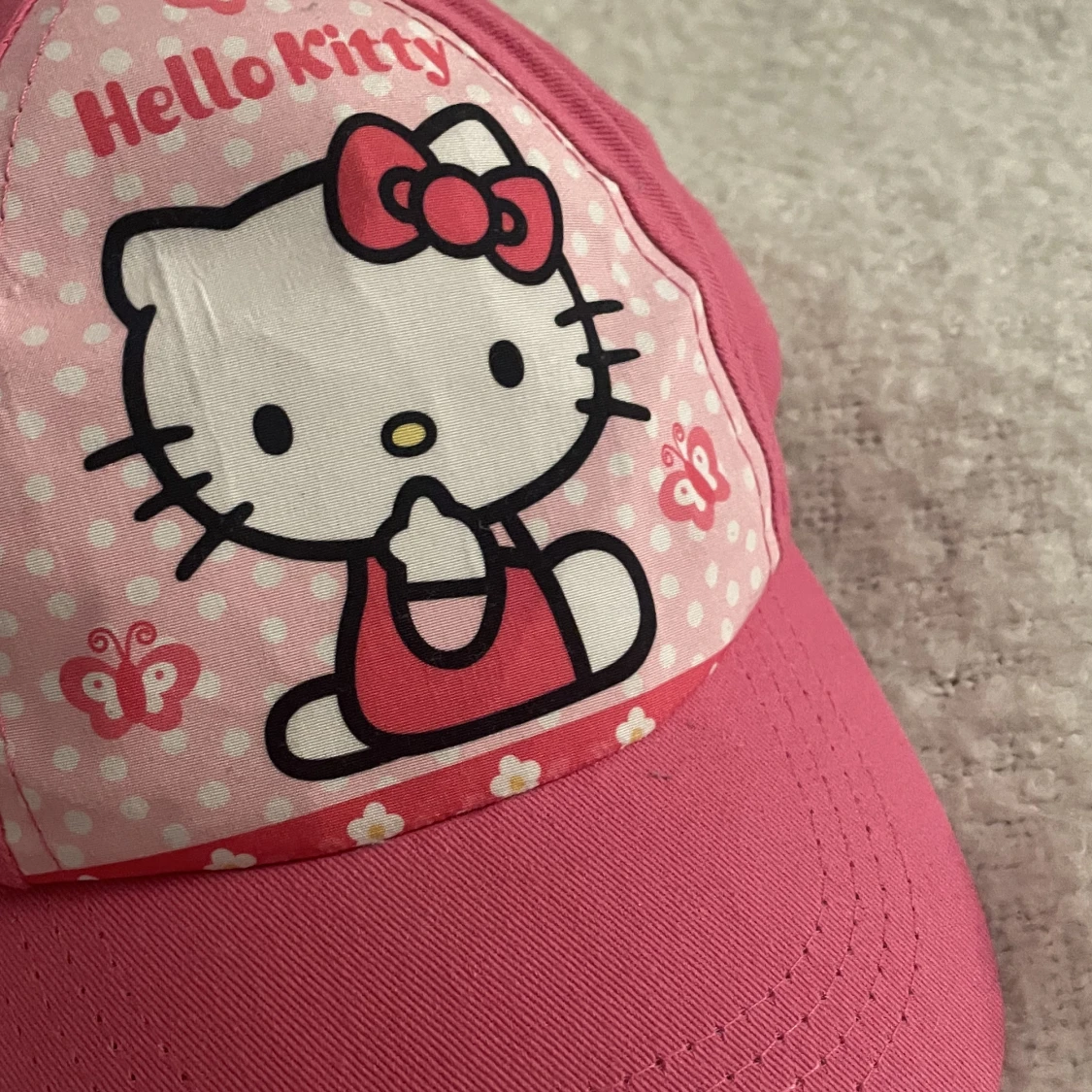 hellokitty keps💗 - 90