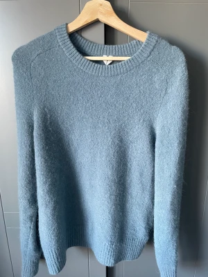 Arket stickad - Stickad arket tröja. Stl s använd fåtal gånger!