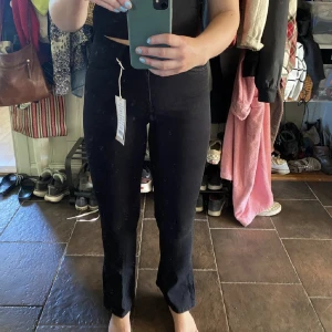 Bootcut jeans Gina Tricot  - Gina tricot jeans i storlek XS