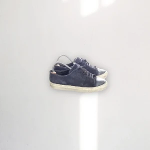 Sneakers, Axel Arigato  - Strl 36