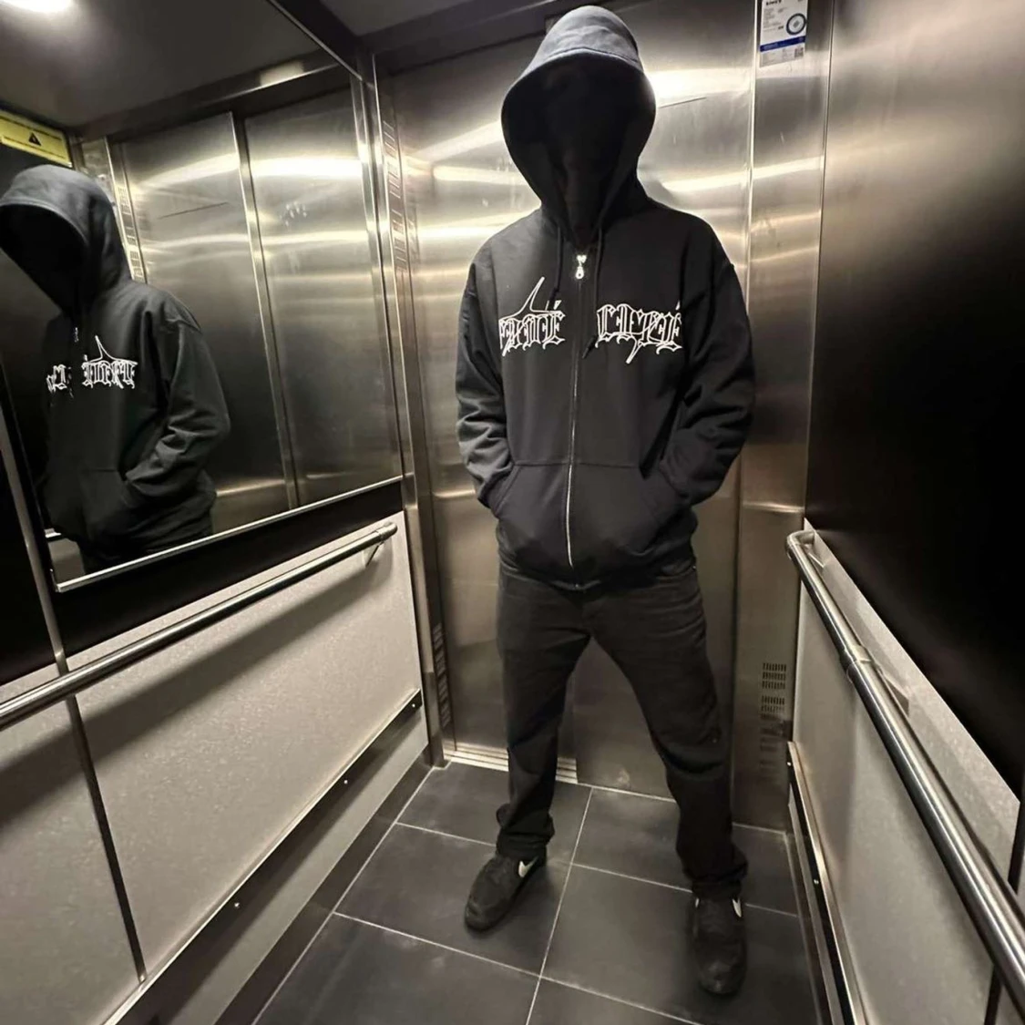 Fidélité zip-Hoodie / Svart - 90