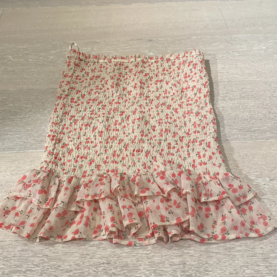 Blommig sommarkjol - 90