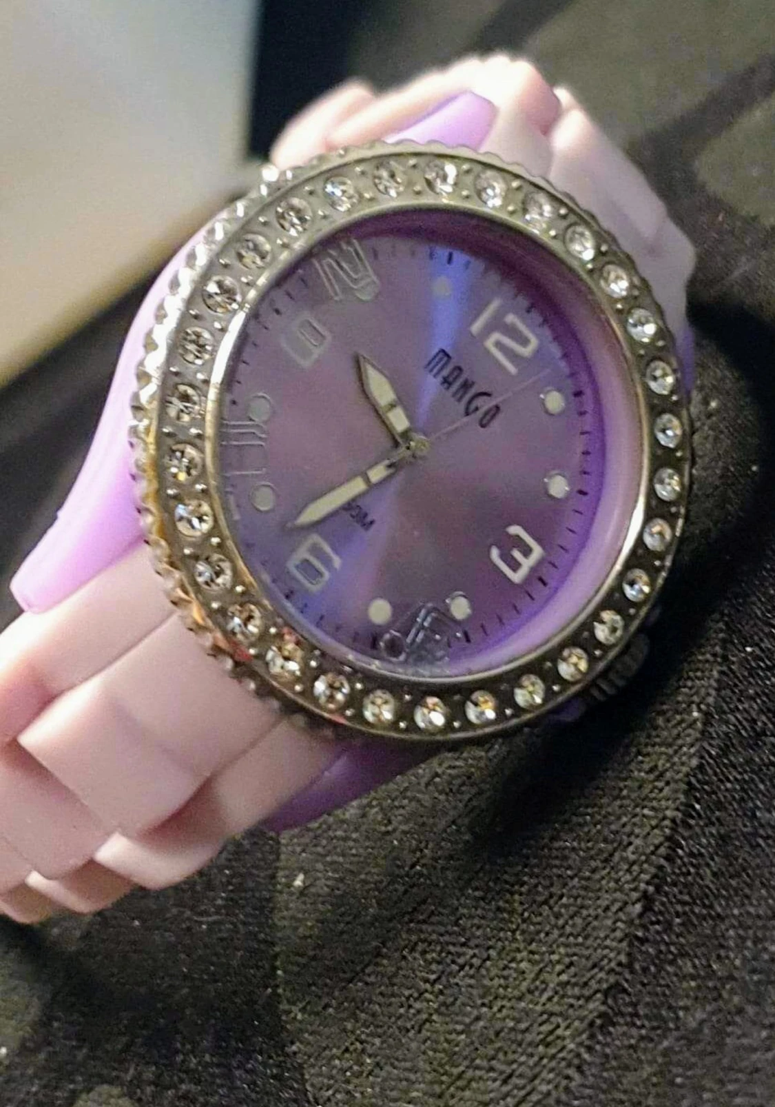 *Läs annons* Armbandsur Mango - 90