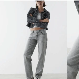 Gina Low Waits jeans - Säljer mina gråa Low Waist jeans från Gina pga dom inte kommer till någon användning längre. Dom är i nyskick då ja bara haft dom 1 gång. Köpte för 600 men säljer för 300+frakt strlk 34