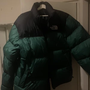 North face jacka  - 1996 Retro Nuptse Jacket