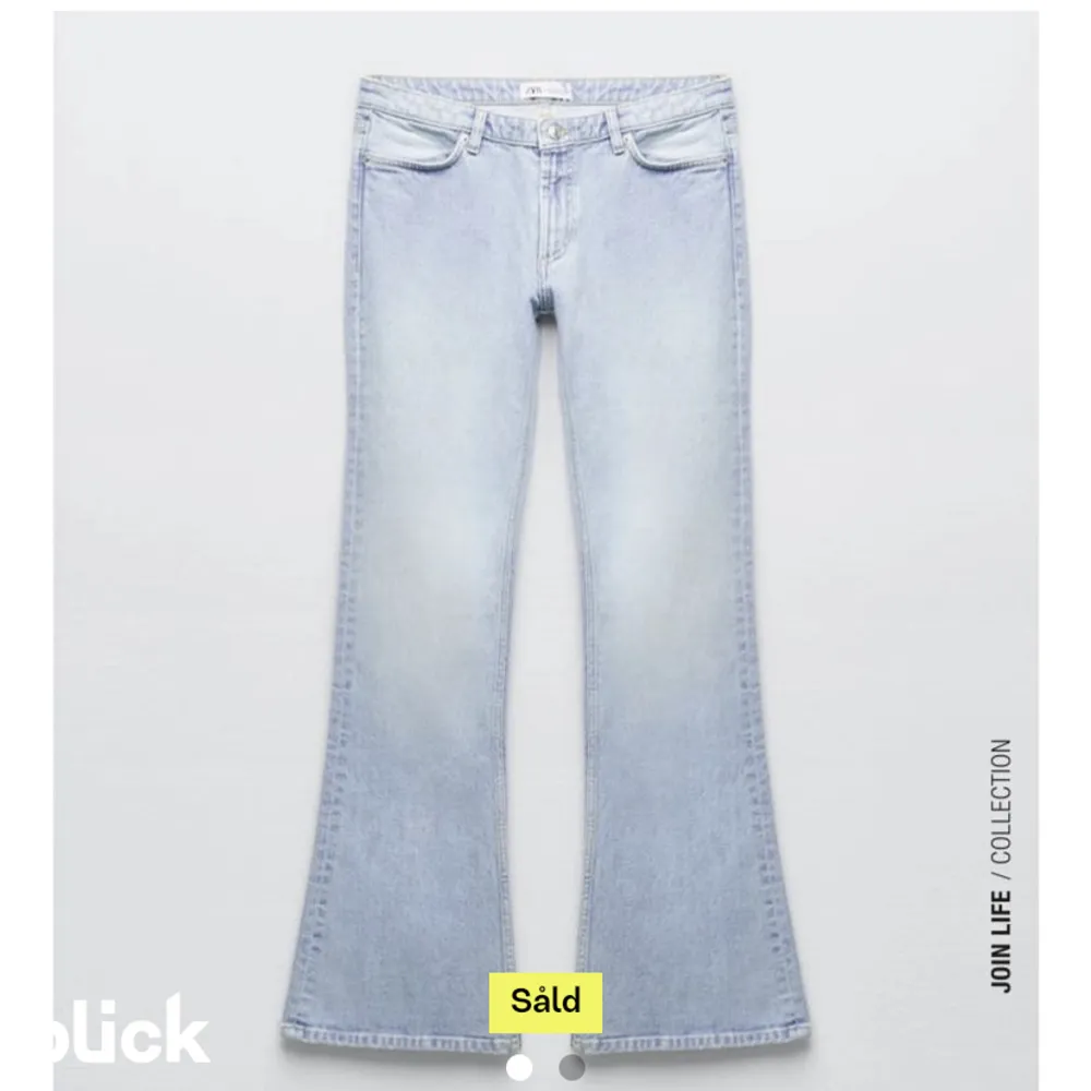 Jeans från zara i storlek 38💕 Tryck inte på köp nu, det finns kvar om annonsens finns kvar ! Köp direkt för 300 kr . Jeans & Byxor.