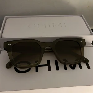 Chimi 004 kiwi - Fina 004 solgalsögon i färgen kiwi. Oanvända! Säljer fort! Skriv för intresse