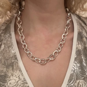 Halsband - Halsband. 15 kr frakt! 💓