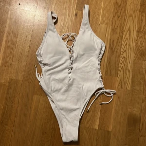 Bikini body - Säljer oanvänd bikini body i storlek xs/s
