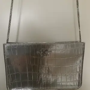 Calvin Klein väska