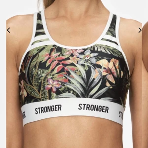 Stronger - Vietnam sportbh från stronger i Xs! Originalpris 400kr 💗påsen kvar 