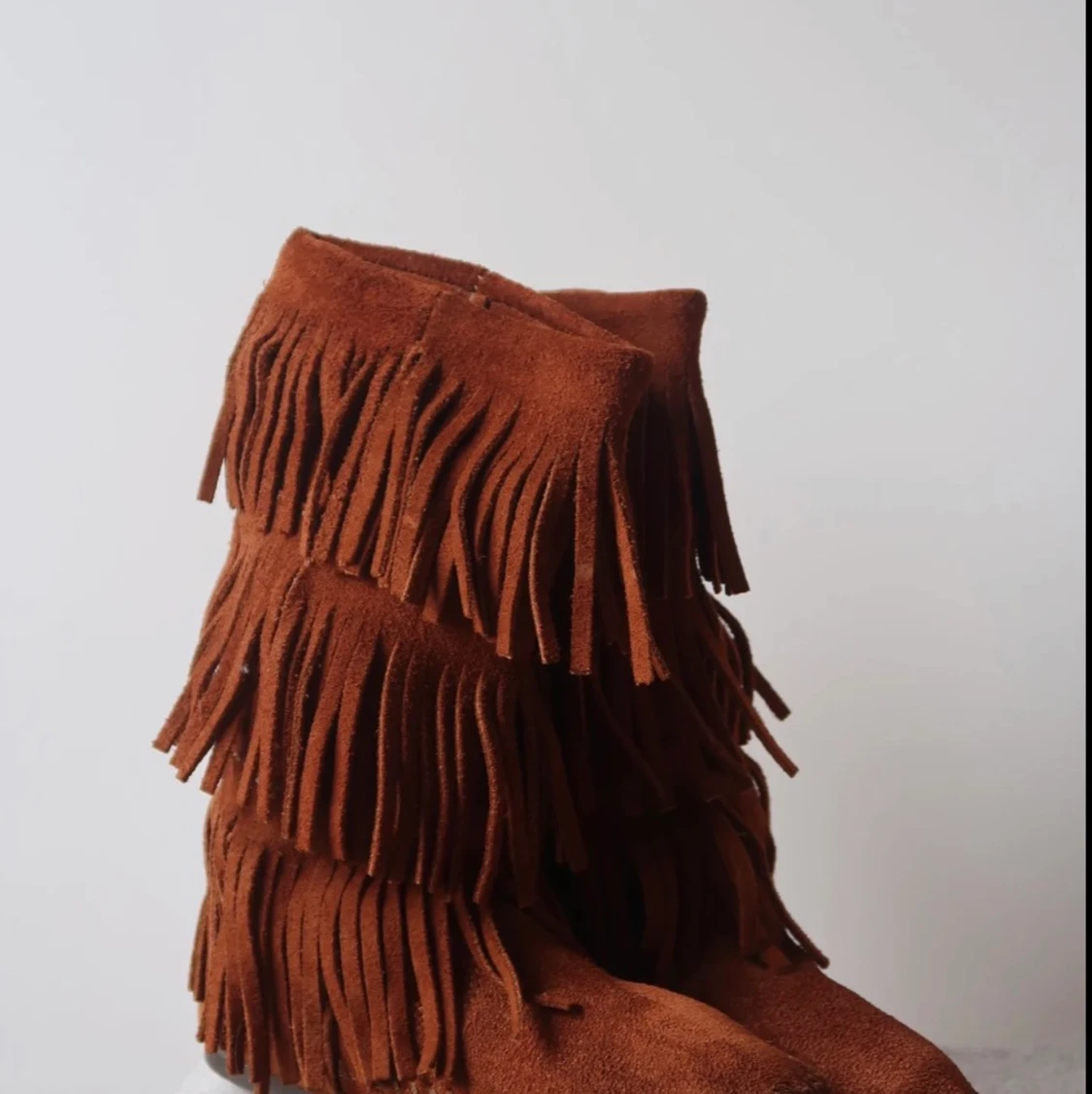 Minnetonka boots - 90