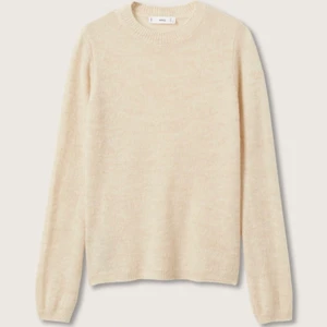 Stickad tröja - Säljer denna stickade tröja från Mango då jag råkade köpa två! Storlek S, nypris 299💞