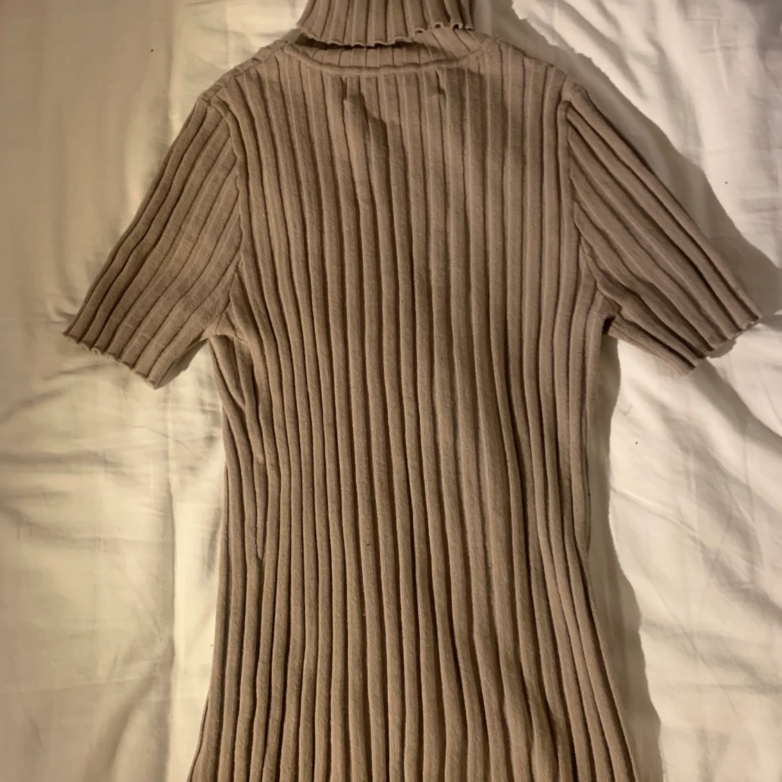 Beige/brun topp i strl s/m  - 90