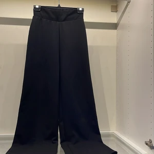 Svarta kostymbyxor - Fint skick!!