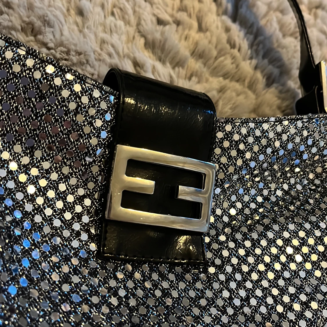 Säljer min fina väska  - 90