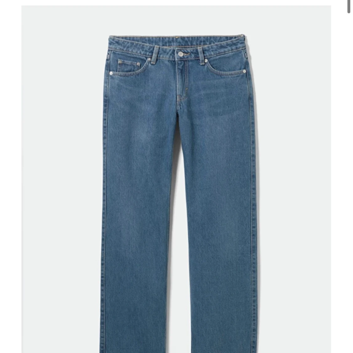 Weekday arrow jeans mörkblå
