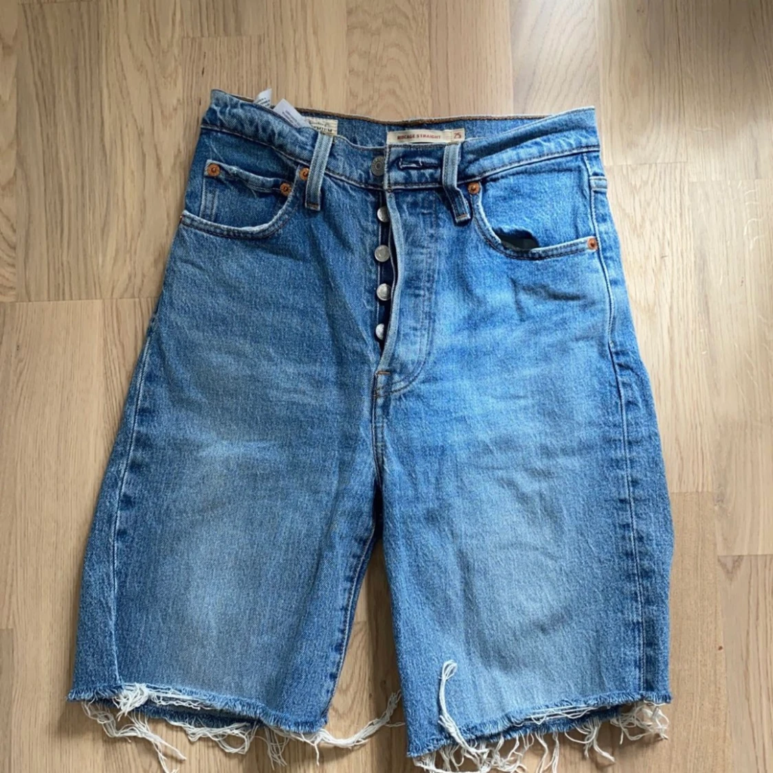Levis shorts  - 90