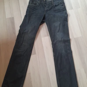 Jstyle - Jstyle jeans . Nytt bara hängt i garderoben.  Köparen betalar frakt