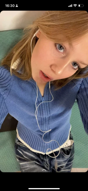 kofta - en super fin kofta köpt hör på plick, använd några gånger, annars i super bra skick