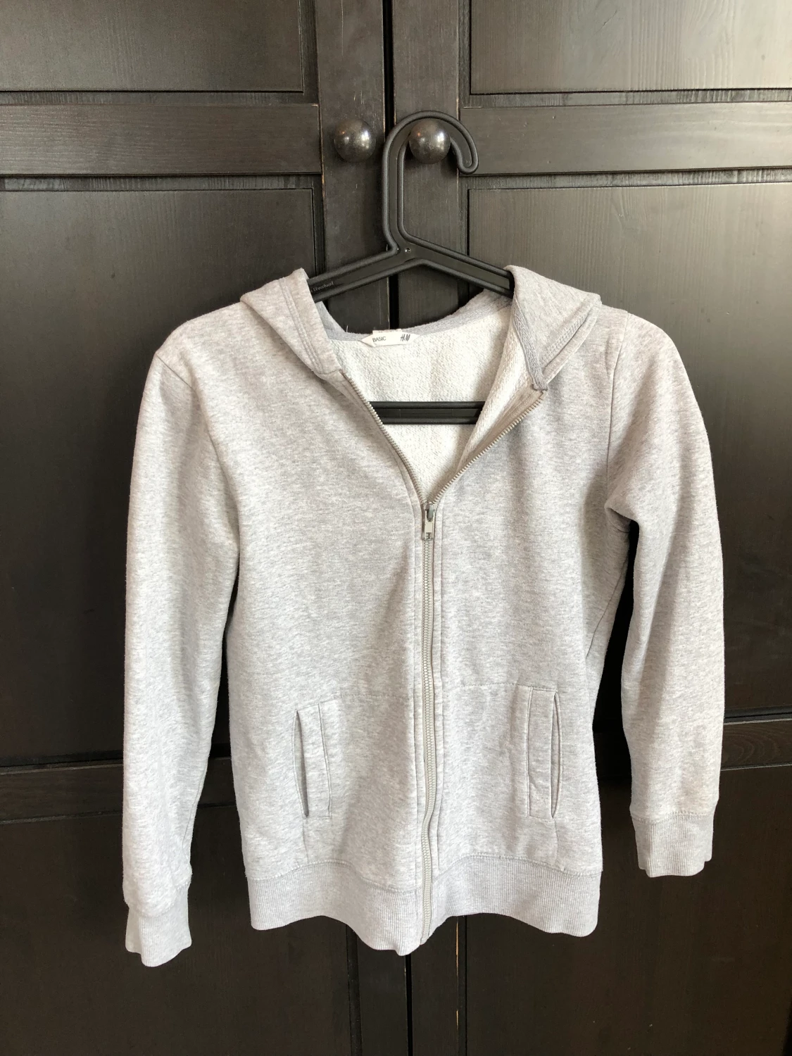 Zip-up hoodie 