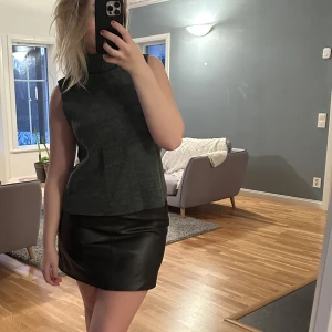 Mossgrön topp - En super fin mossgrön topp från zara som är perfekt till vardags 😍 