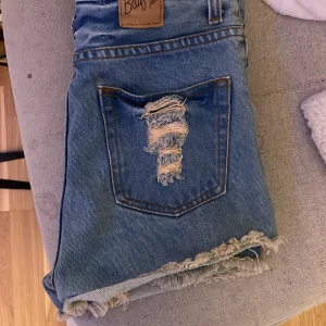 Shorts  - säljer dessa fina shorts då dom är för stora för mig! 