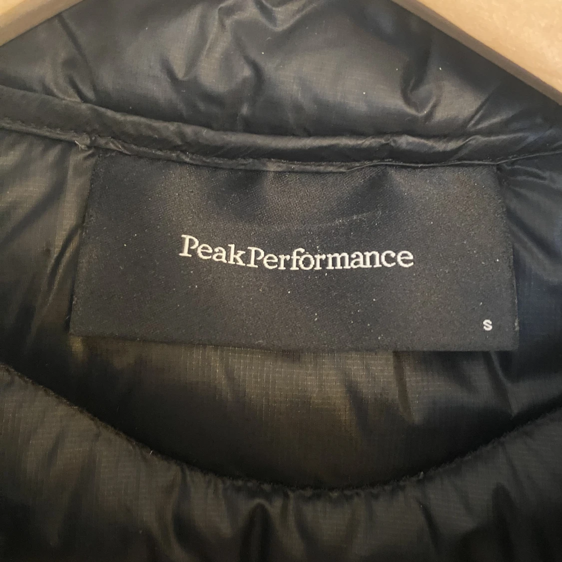 Väst Peak Performance (svart) - 91