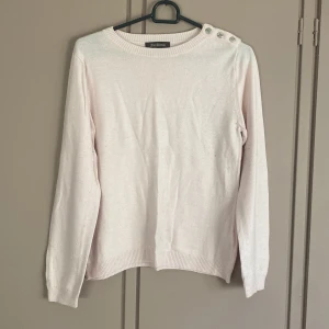 Ljusrosa tröja - Ljusrosa tröja från Alice Bizous i stl S