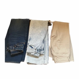 Jeans - 3 par jeans, alla i modellen yoko från monki!! Ett par för 199, alla för 470 (+frakt)