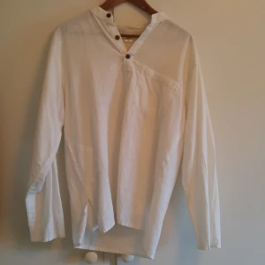 Indisk tröja  - Skjort köpt på indigo, aldrig använd